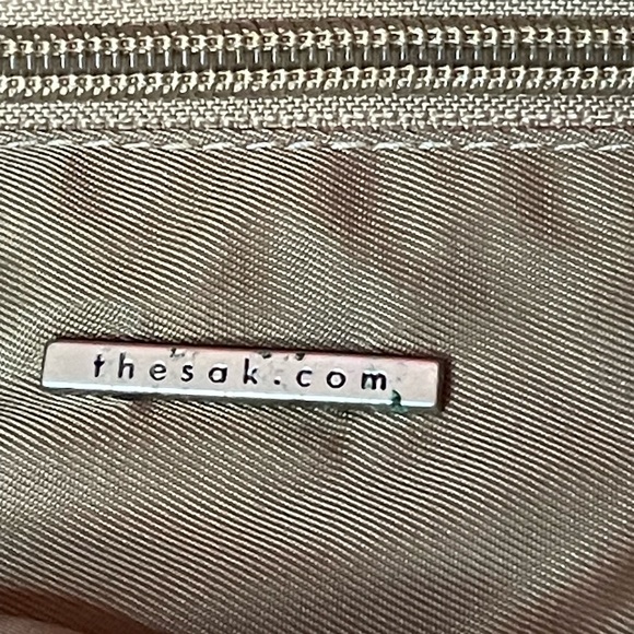 👜 The Sak Crochet Shoulder Bag in a Tan/Beige Color. 👜 - Picture 8 of 8